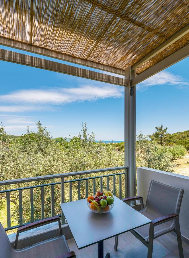 Dionysus Apartments & Suites Ierissós Exteriér fotografie