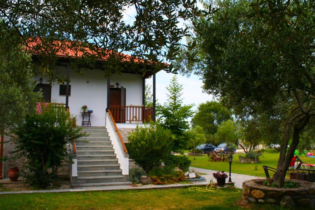 Dionysus Apartments & Suites Ierissós Exteriér fotografie