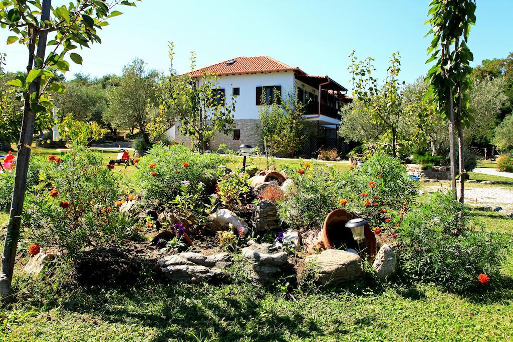 Dionysus Apartments & Suites Ierissós Exteriér fotografie